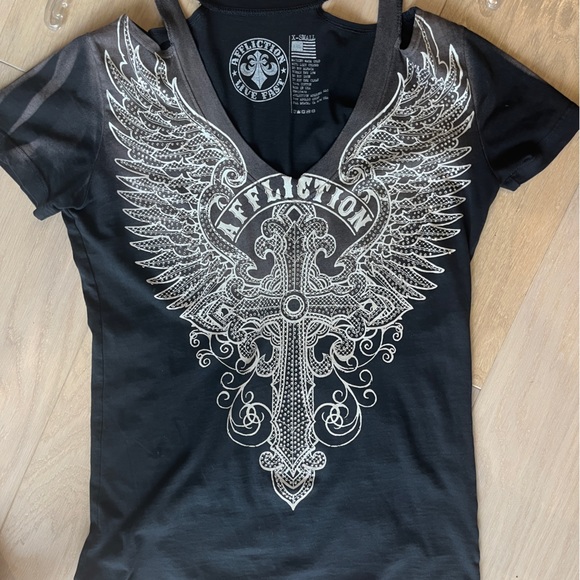 Affliction Tops - Women’s Affliction Cold Shoulder Bling Top Shirt XS